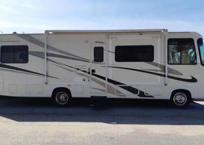 28’ RV repair